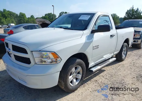 2018 Ram 1500 Tradesman 4X4 6'4 Box z USA, uszkodzony, nr VIN 3C6JR7AGXJG210530